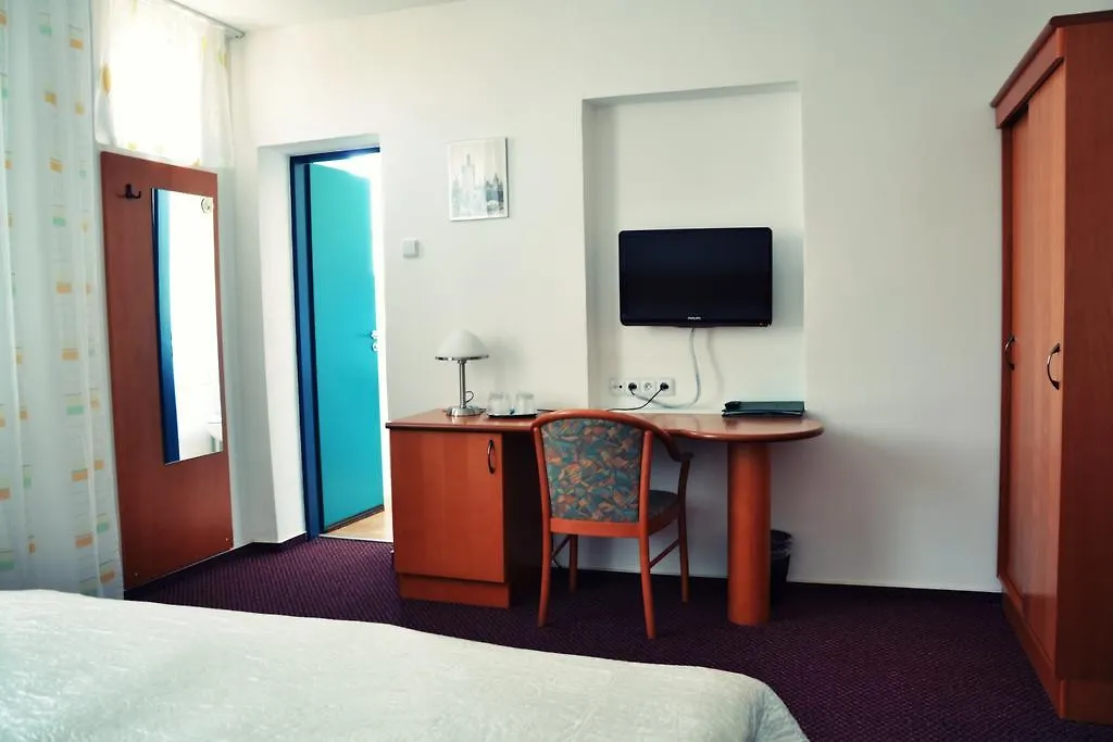 براغ Hotel Pohoda