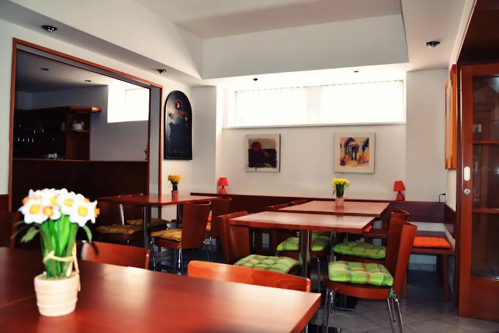 Hotel Pohoda Praha 4*,